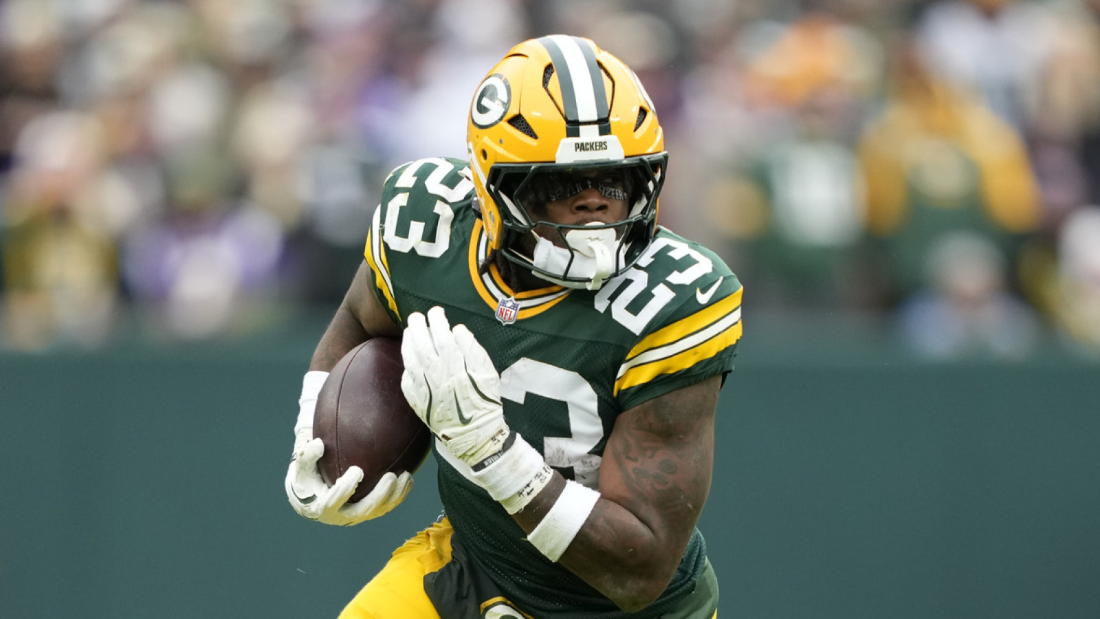 https://www.yardbarker.com/media/4/6/460bf066ae88ba53e9b3193da379cd3fc670533c/thumb_16x9/emanuel-wilson-shines-first-start-as-packers.jpg?v=1
