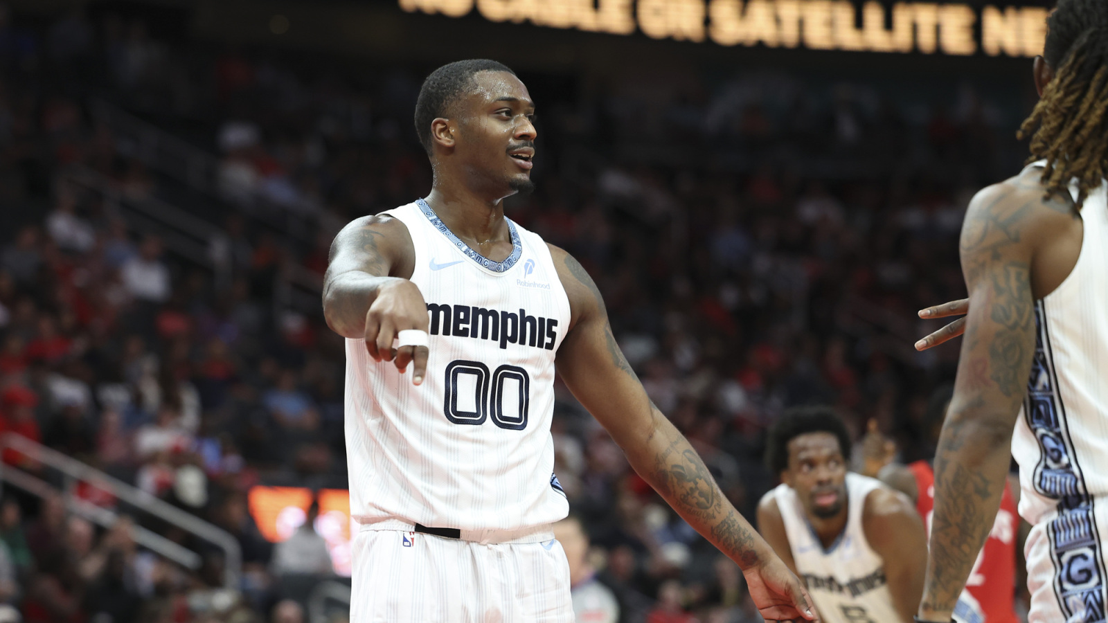 Thunder sign three players