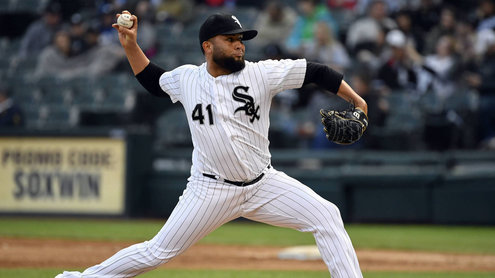 Two-time All-Star Kelvin Herrera announces retirement - Vimarsana News