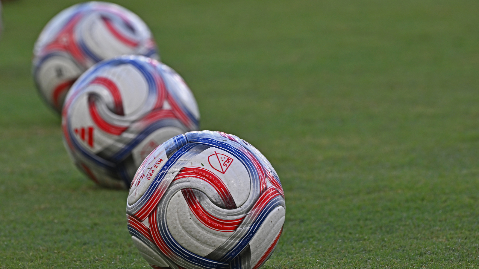 Manchester United prospect leaves club in shock