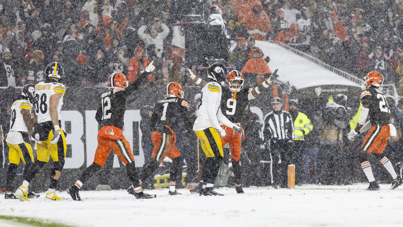 Browns Set Wild NFL Record in Win vs. Steelers Yardbarker