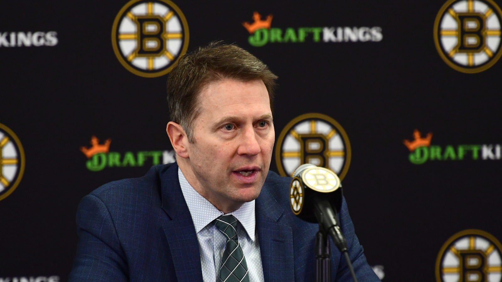 Recently-Fired Bruins Head Coach Signs New Deal With Eastern Conference Rival