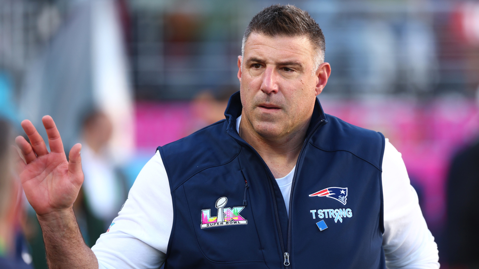 Patriots' Mike Vrabel adds more fuel to A.J. Brown trade rumors