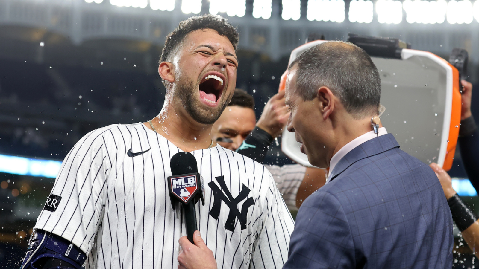 https://www.yardbarker.com/media/4/8/4854db859bd99a5bf864d374b700ad2ead78fca6/thumb_16x9/watch-yankees-catcher-records-first-walk-off-rbi.jpg?v=1