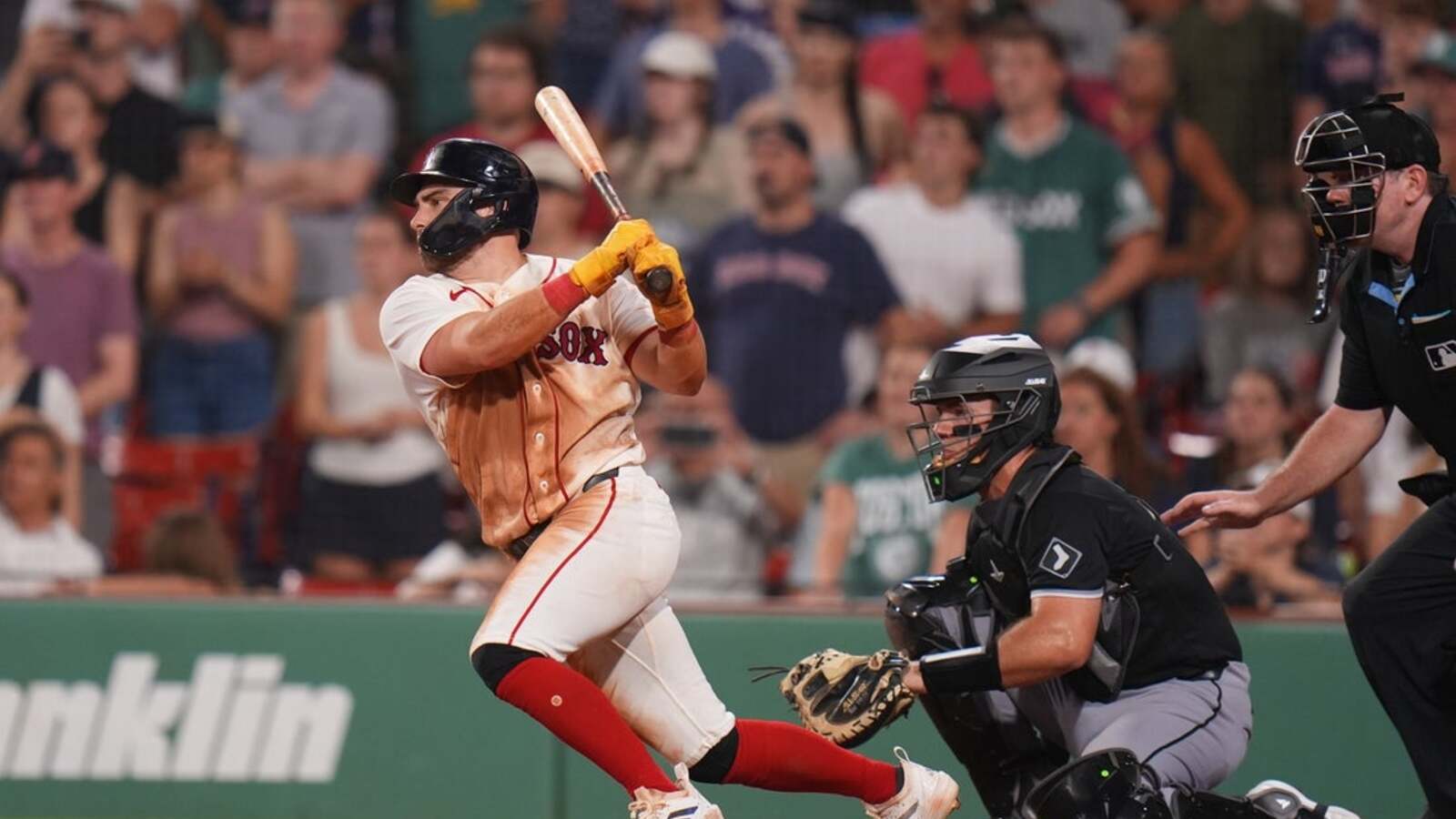 Red Sox Secure 13-Inning Victory Against White Sox
