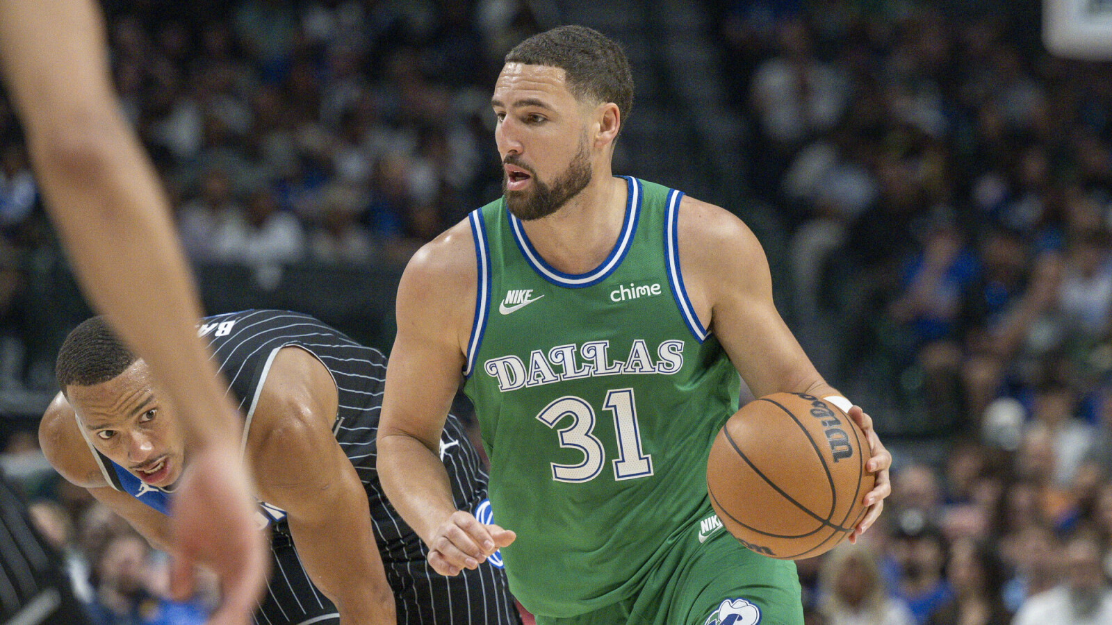https://www.yardbarker.com/media/4/8/48d23ccd2facbf769d54f8168ec2c82c171f2cb8/thumb_16x9/klay-thompson-chosen-new-team-bought-out-mavericks.jpg?v=1