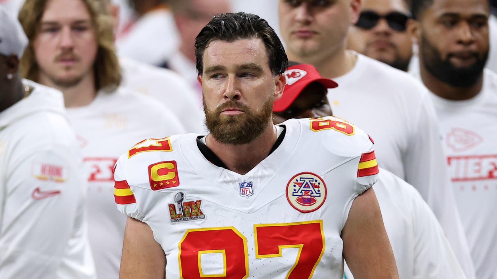 https://www.yardbarker.com/media/4/9/494b78644398c8aaa8a958ee2a665e440a8a8e4b/thumb_16x9/andy-reids-travis-kelce-comment-should-spark.jpg?v=1