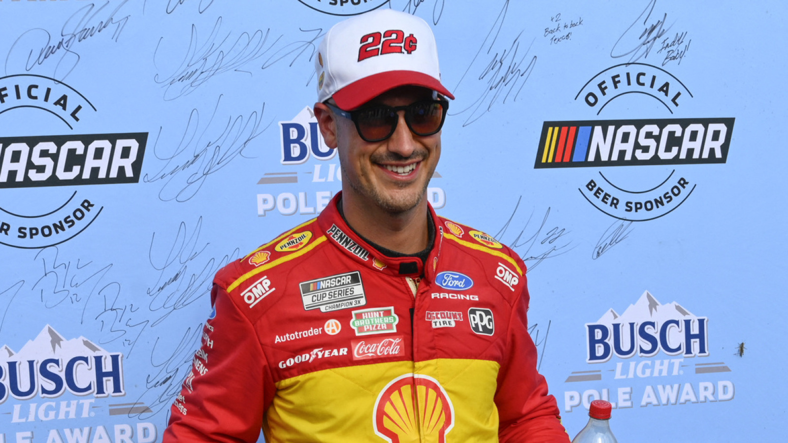 https://www.yardbarker.com/media/4/9/499e3384cc876364840f7d1a89536331e0f5c004/thumb_16x9/bass-pro-shops-night-race-takeaways-joey-logano.jpg?v=1