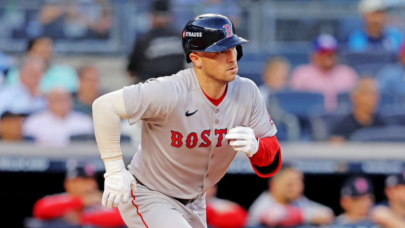 https://www.yardbarker.com/media/4/9/49db94c11fb08668c93068ea798c9dcbe1f50758/thumb_16x9/alex-bregman-stay-al-east-red-sox.jpg?v=1