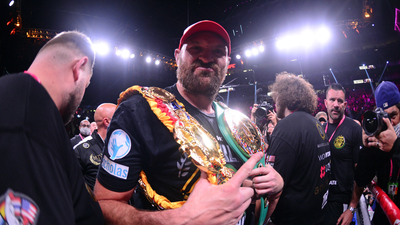 Tyson Fury Rips Anthony Joshua After Awkward Ringside Exchange | Yardbarker