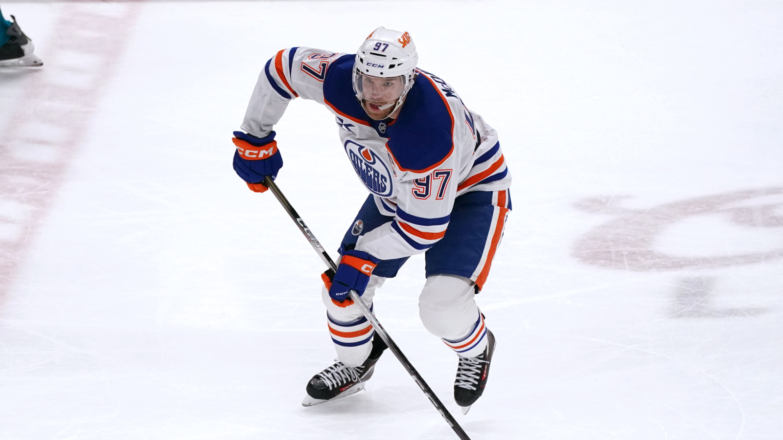 Connor McDavid Wins Ted Lindsay Award