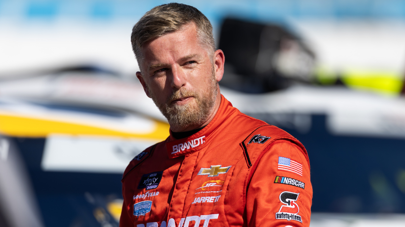 https://www.yardbarker.com/media/4/a/4a7fce84af0ada9448dfaeed879cb3eb3ffb0602/thumb_16x9/justin-allgaier-wins-nascar-oreilly-series-race.jpg?v=1