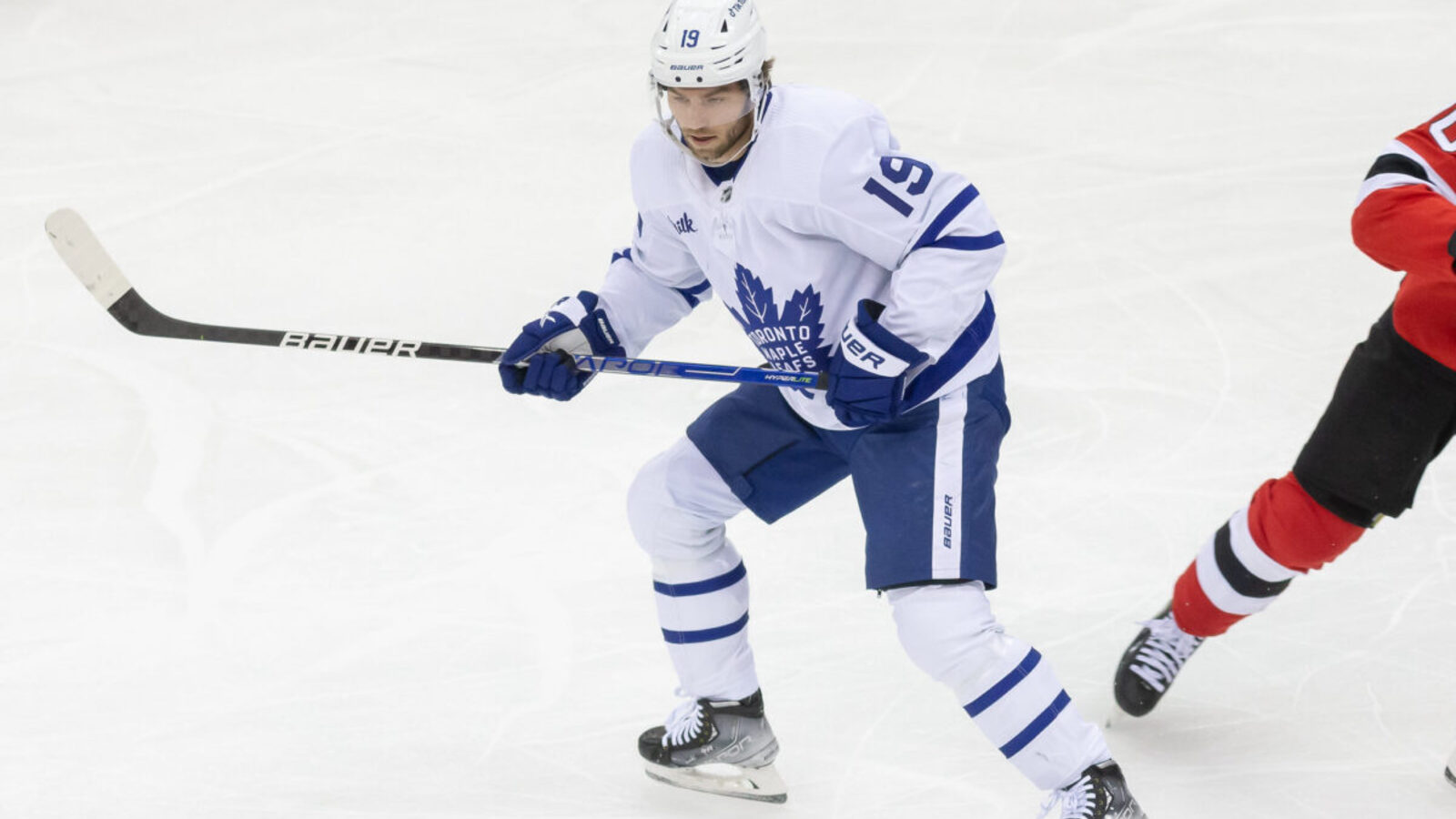 https://www.yardbarker.com/media/4/a/4a994139c0b0f0e554f3d873c3cbb1cb459862d2/thumb_16x9/Calle-Jarnkrok-Maple-Leafs-1200x800.jpg
