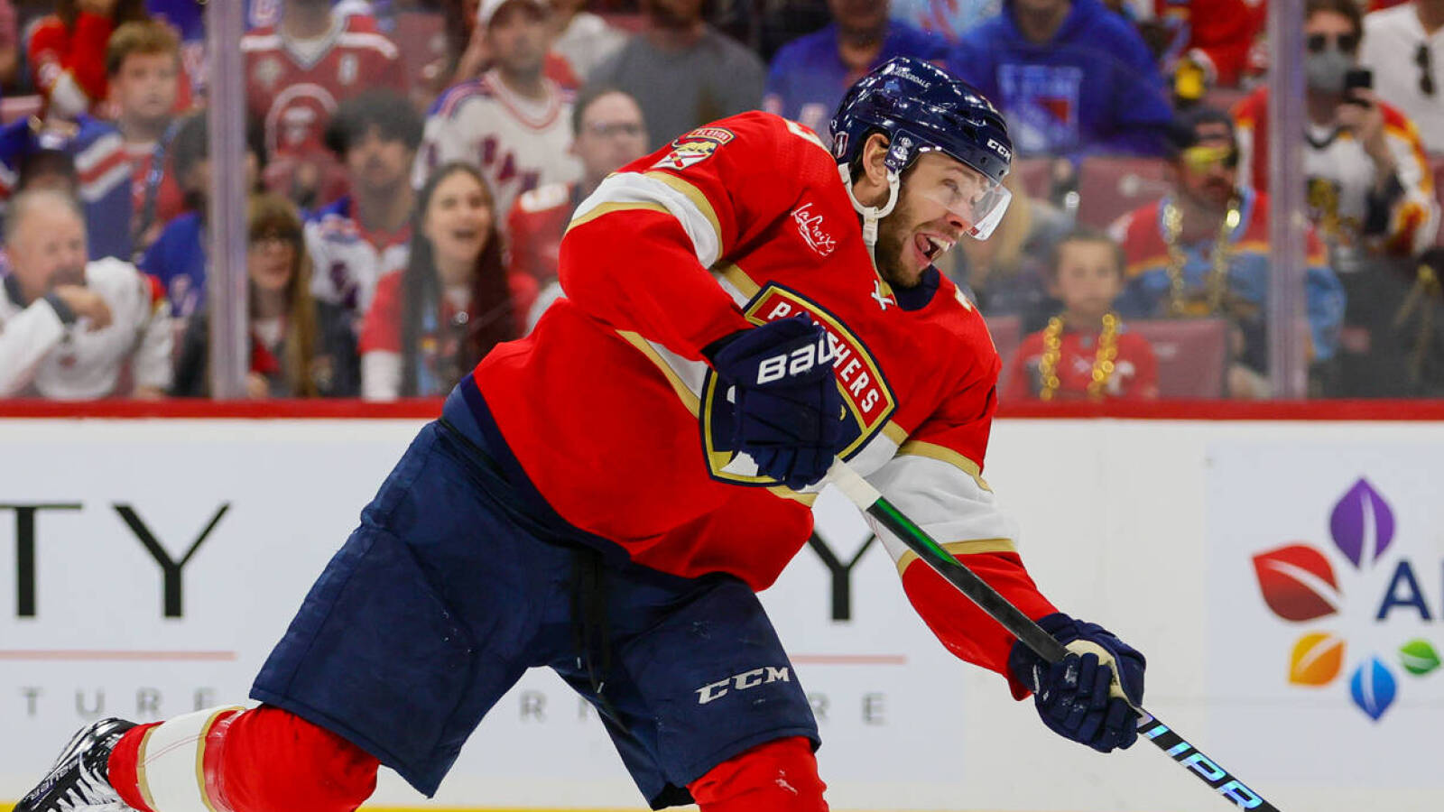 Watch: Panthers score on first shot vs. Oilers in Game 1
