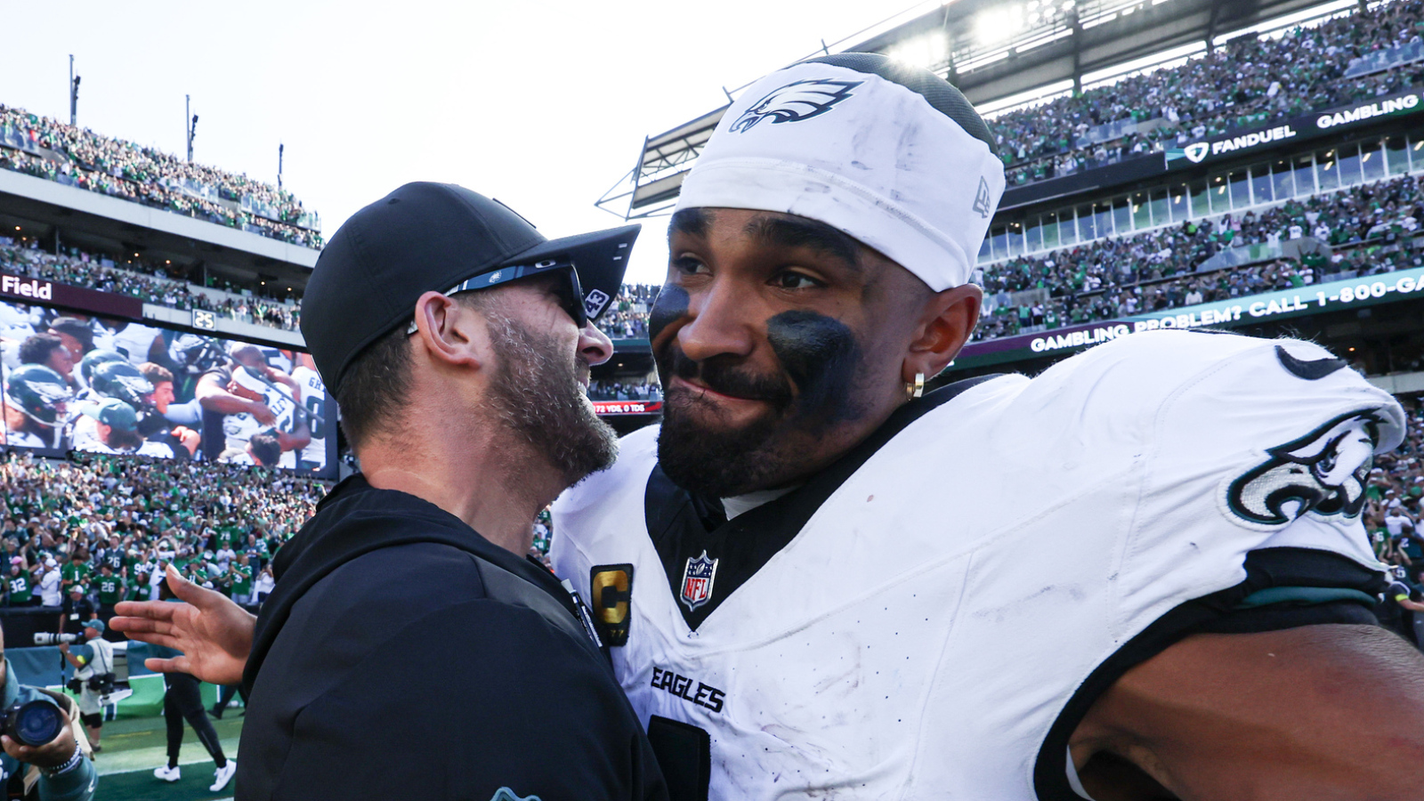 https://www.yardbarker.com/media/4/b/4b9024d8b2725212edbc4aeab7719373098c76d4/thumb_16x9/winners-losers-week-3-eagles-find-texans-still.jpg?v=1