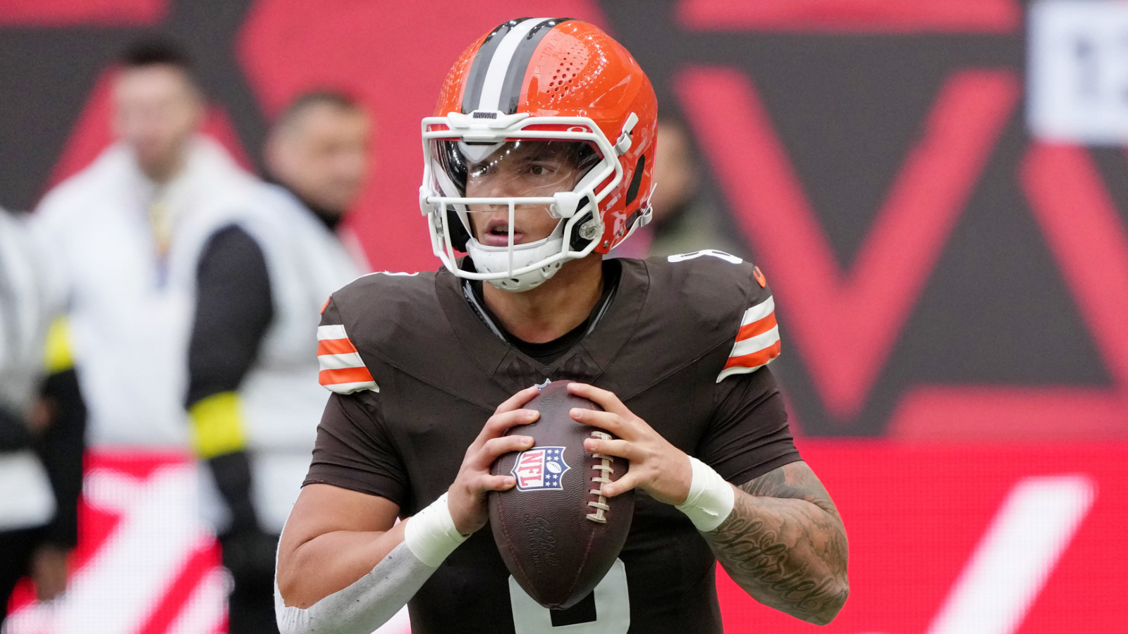 https://www.yardbarker.com/media/4/b/4b9ee98d8fb3fb08683961393a18d56ed89ba45a/thumb_16x9/steelers-harmon-excited-face-browns-gabriel.jpg?v=1
