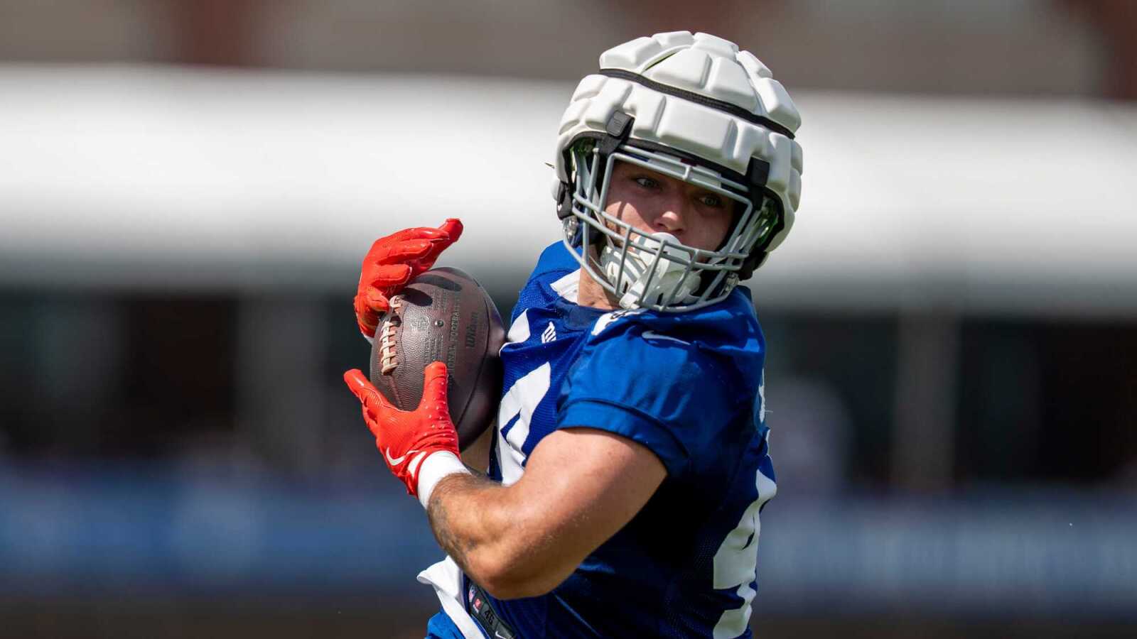 https://www.yardbarker.com/media/4/b/4ba8487b18dafc6f61d22d38aadbf83f78c6e56e/thumb_16x9/zero-rb-strategy-explained-top-fantasy-football.jpg?v=1