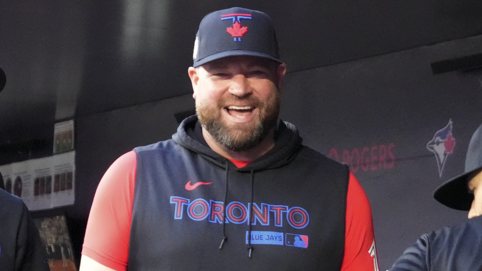 https://www.yardbarker.com/media/4/b/4bf83ca2b529685033bb328484876597554e8163/thumb_16x9/aug-28-2026-toronto-ontario-toronto-blue-jays.jpg?v=1
