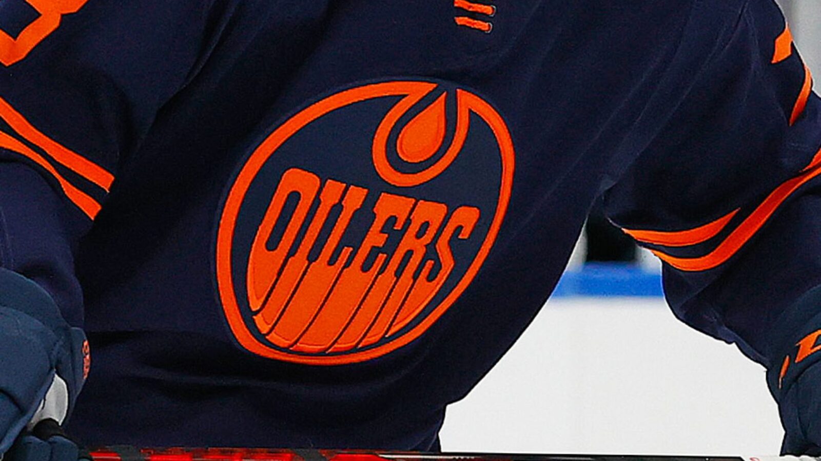 Oilers sign Connor Clattenburg to entry-level contract | Yardbarker