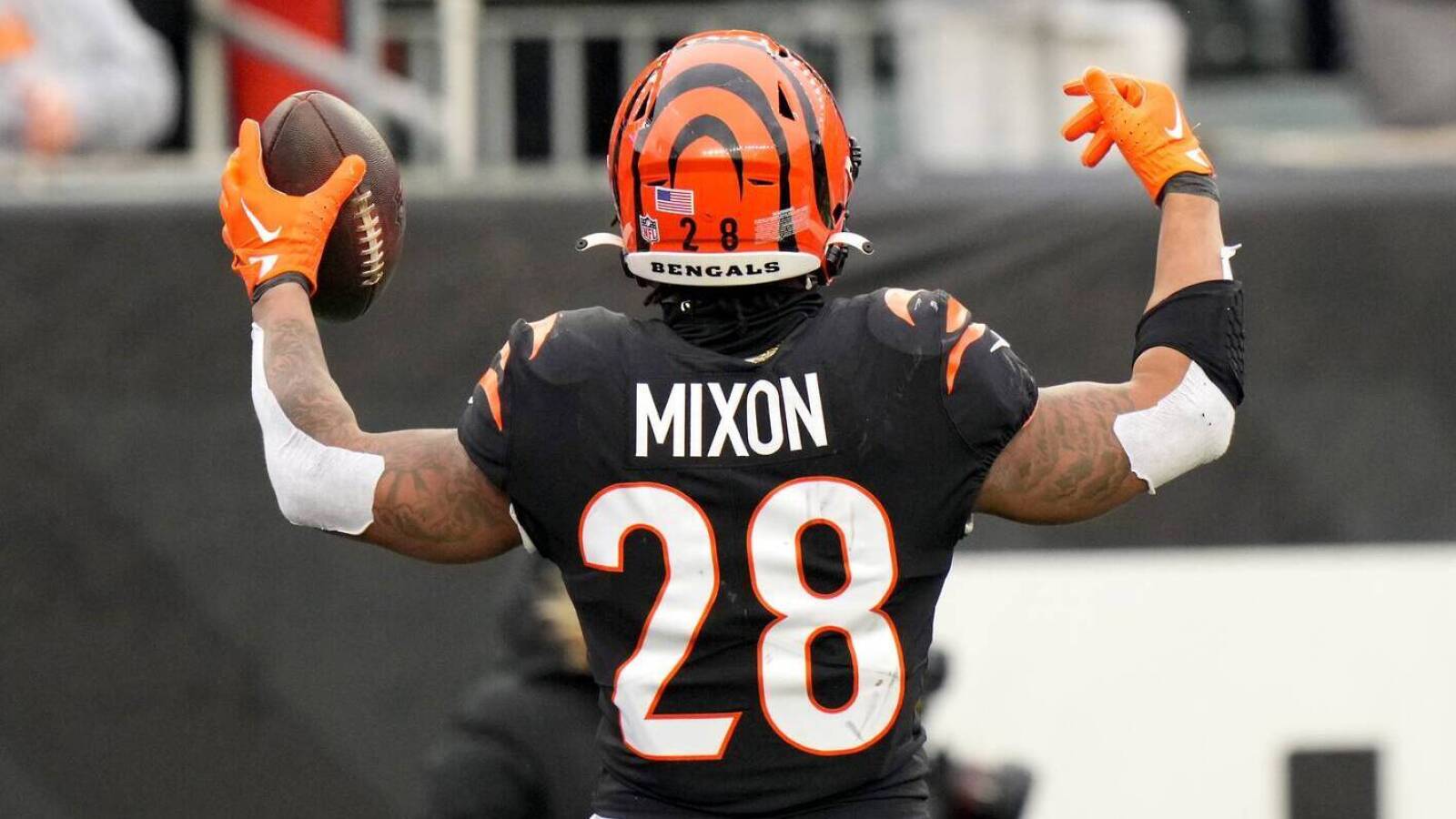 NFL players who could be salary-cap casualties this offseason | Yardbarker