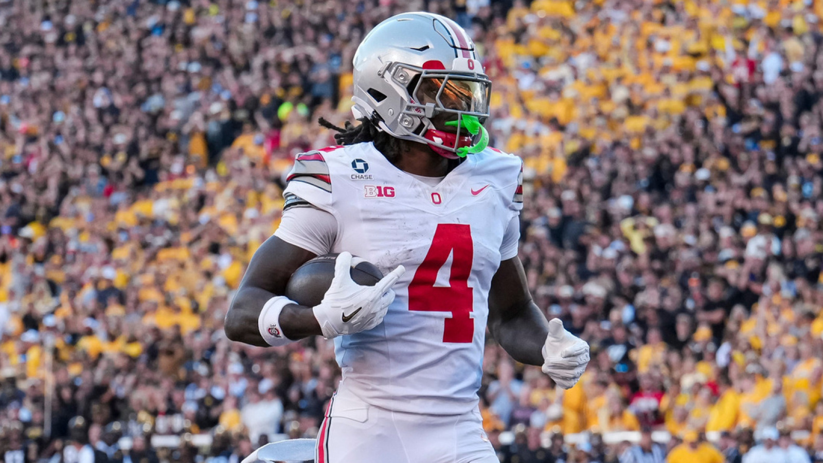 https://www.yardbarker.com/media/4/c/4c9f14bc794ecbc6e504dd51345ee09c05211179/thumb_16x9/cfb-winners-losers-jeremiah-smith-dominates-sec.jpg?v=1