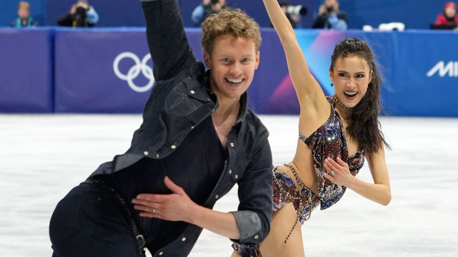 https://www.yardbarker.com/media/4/c/4cfcf5a072dffc5bae7b1798d47d314681c45a37/thumb_16x9/usa-advances-olympic-team-skating-final.jpg?v=1