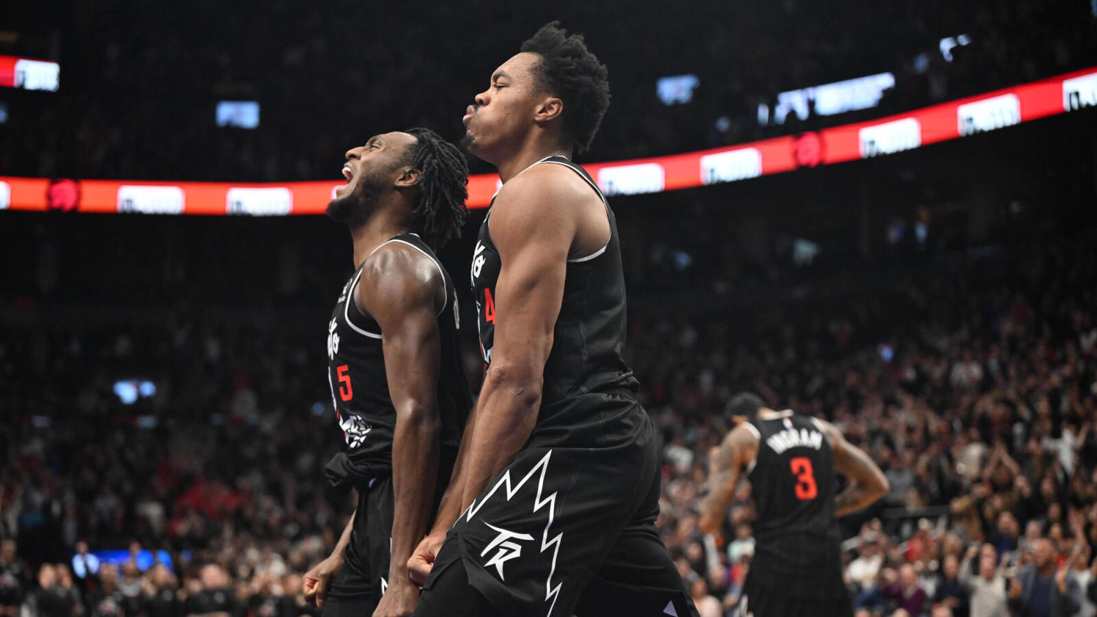 Raptors close out Hornets 110-108 | Yardbarker