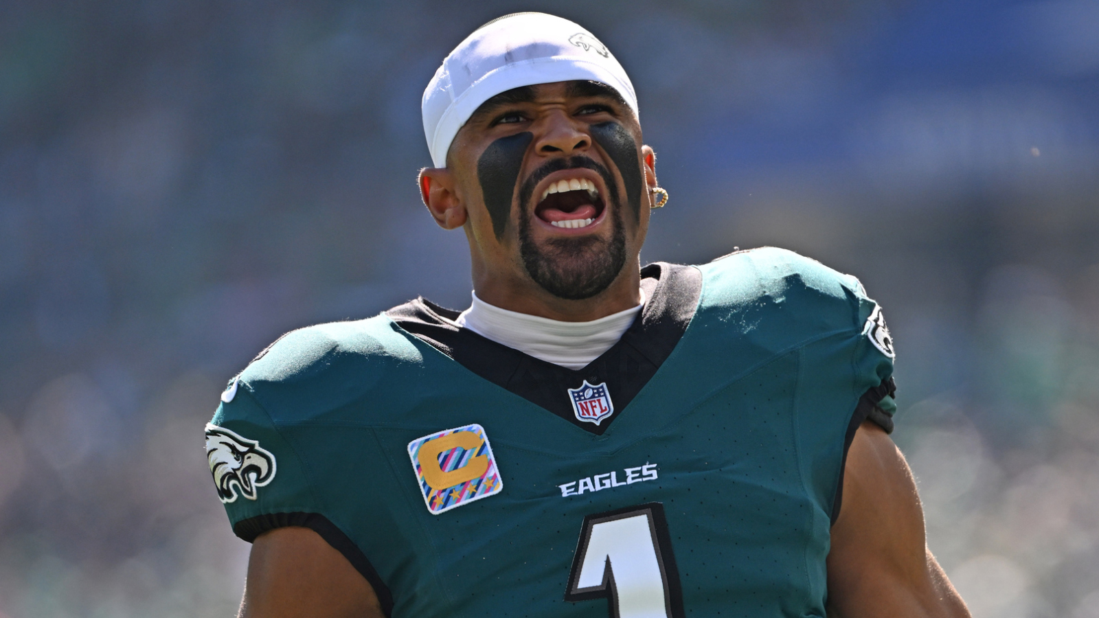 https://www.yardbarker.com/media/4/d/4d7a85731b1b1097d1a78ca2d7bc489da64acf07/thumb_16x9/100-rushing-yard-games-nfl-qbs-quiz.jpg?v=2