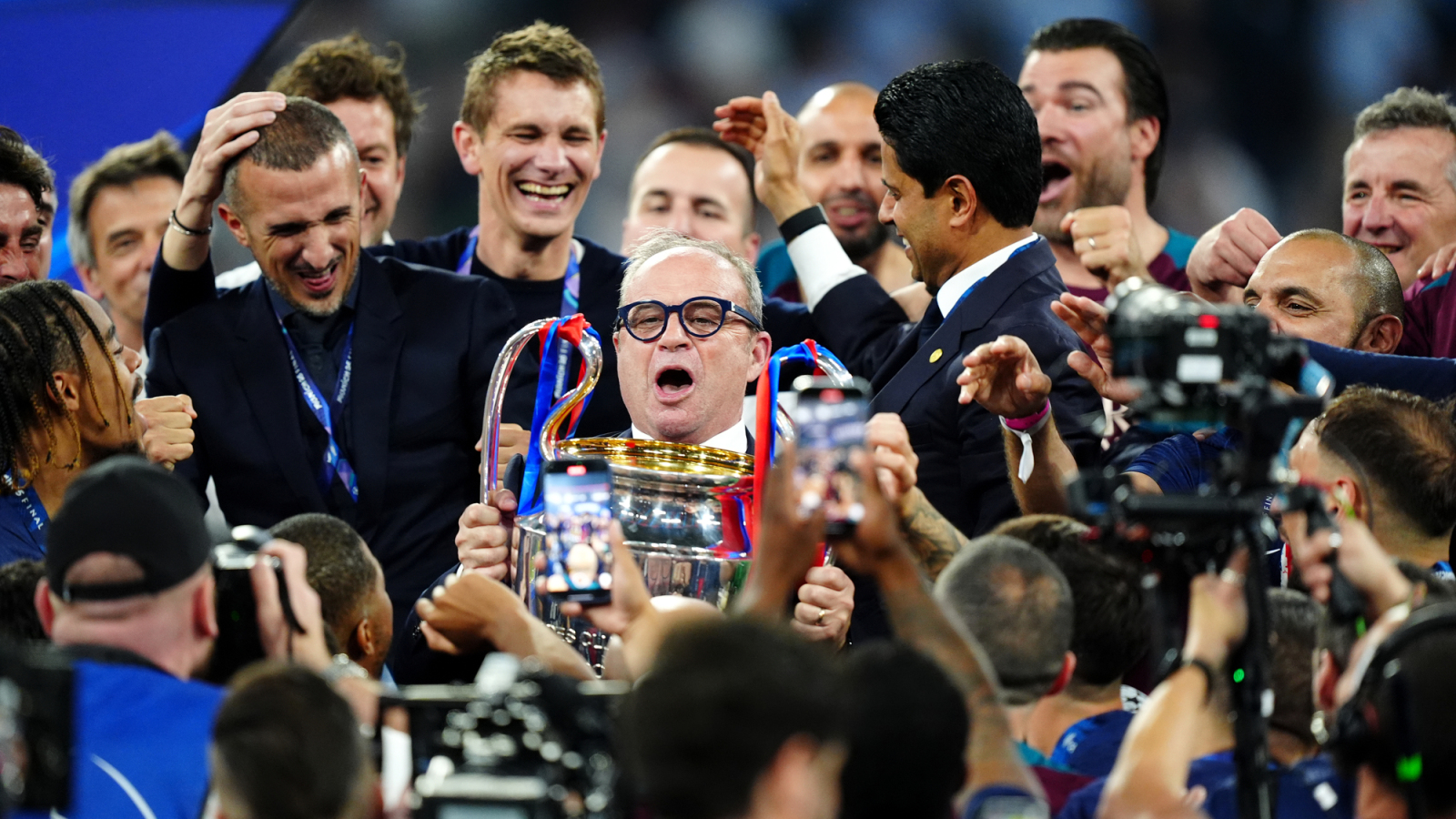 https://www.yardbarker.com/media/4/d/4da72c7ad83533aa1106f6a3a73c3e5e7b102699/thumb_16x9/two-finals-two-blowouts-whats-behind-club-soccers.jpg?v=1