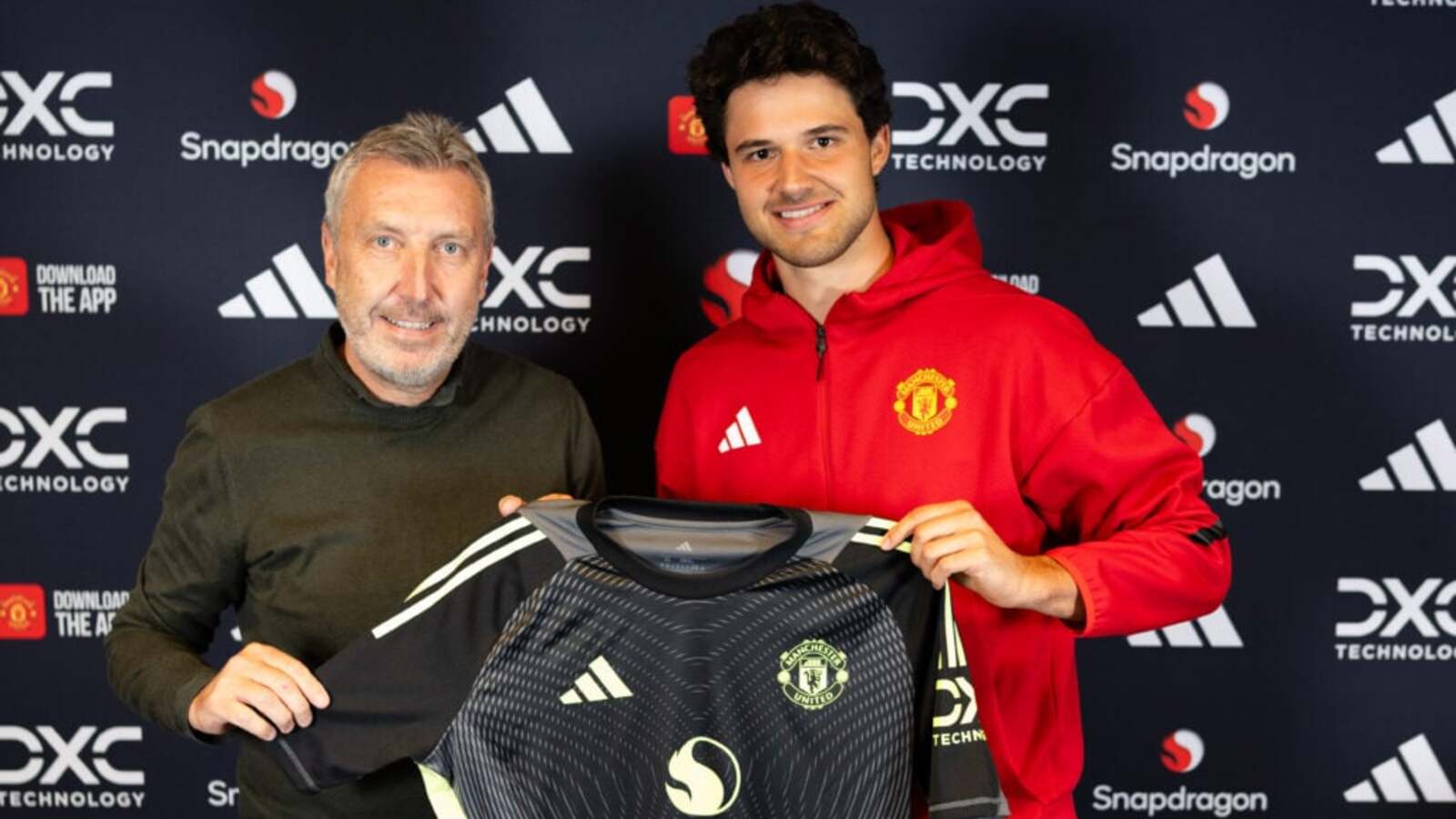 Phil Jones tips Senne Lammens to adopt David de Gea’s ‘rhino skin’ at Man Utd