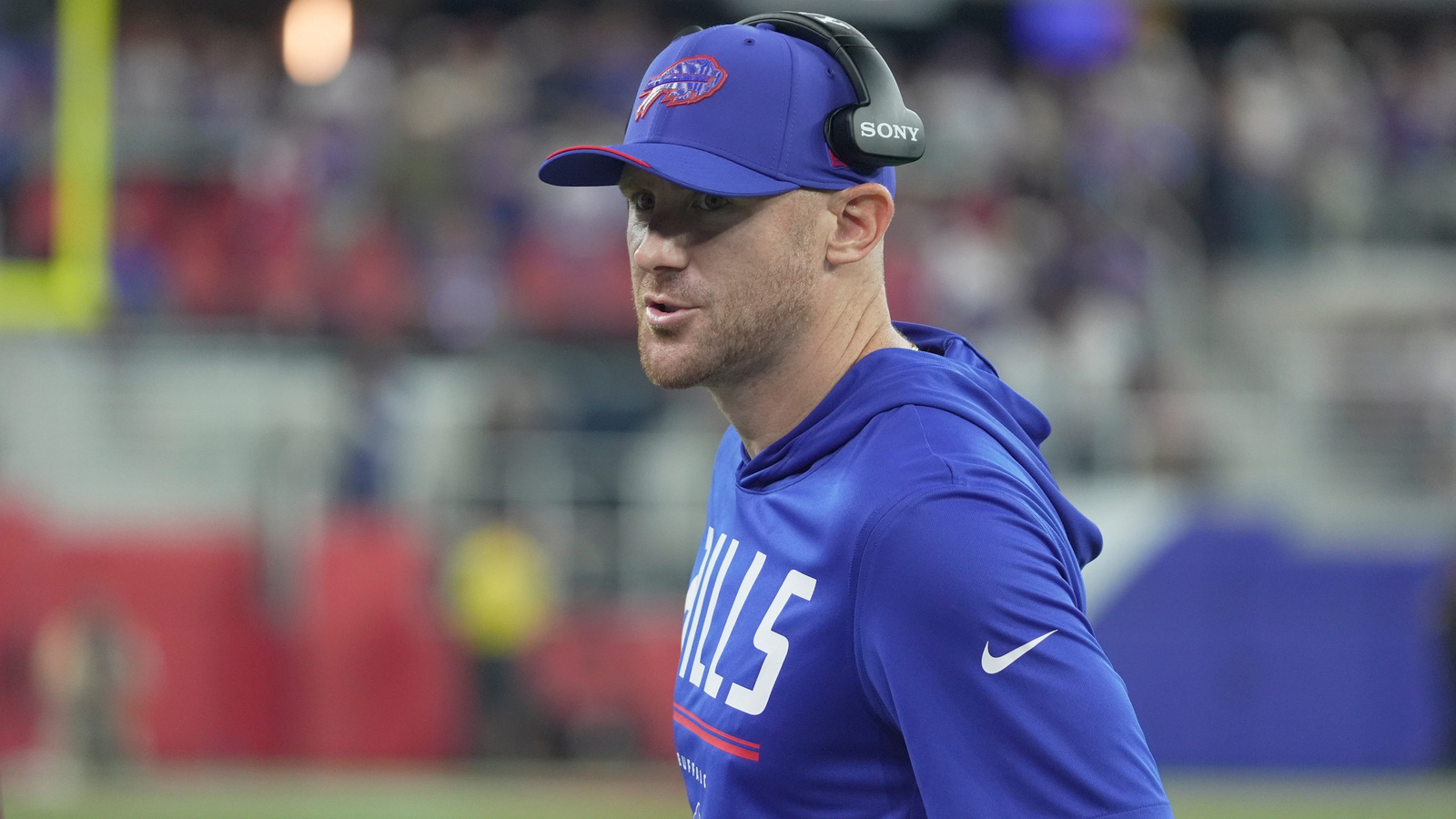 https://www.yardbarker.com/media/4/d/4dd70545657f18162029bc71ca84431d59426ce9/thumb_16x9/bills-hc-joe-brady-delivers-major-injury-updates.jpg