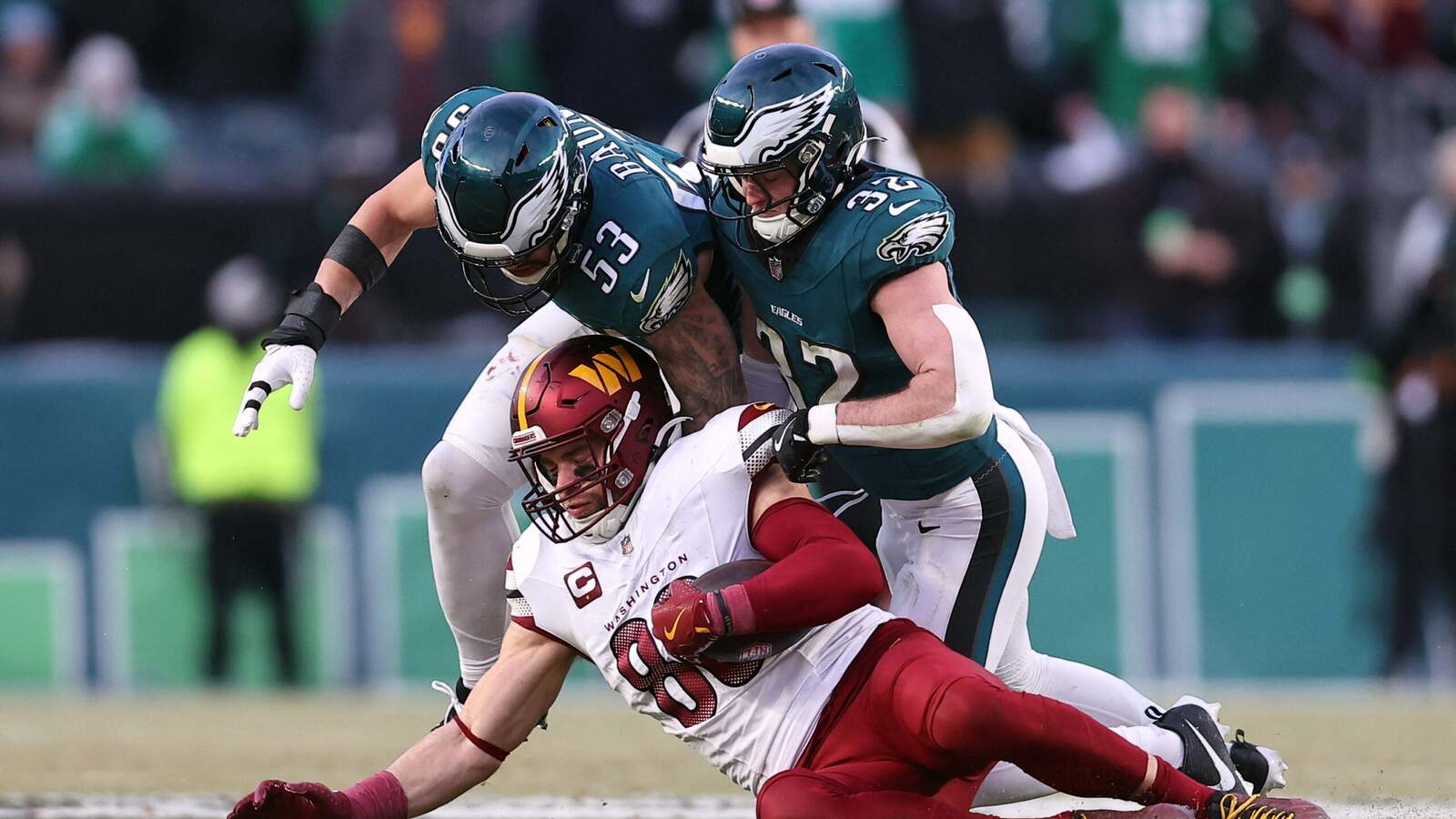 Eagles Consider Signing Zach Ertz to Enhance Tight End Depth