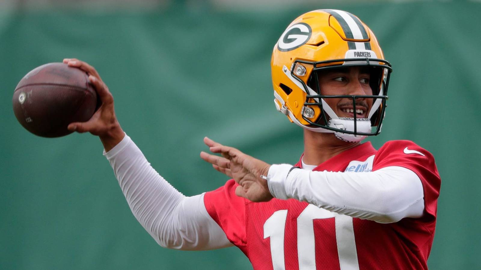 Jordan Love improving while Aaron Rodgers is away? - Vimarsana News
