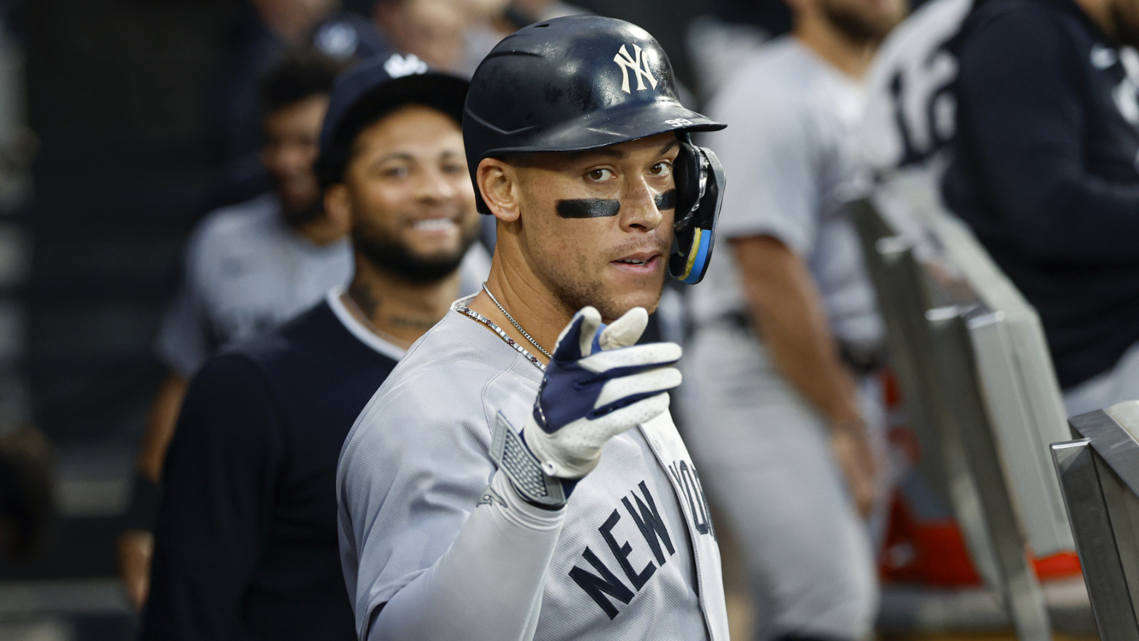 https://www.yardbarker.com/media/4/e/4e9f9061dd0e05631fb7f334b1dad30103914499/thumb_16x9/aaron-judge-heating-perfect-time-yankees-his-mvp.jpg?v=1