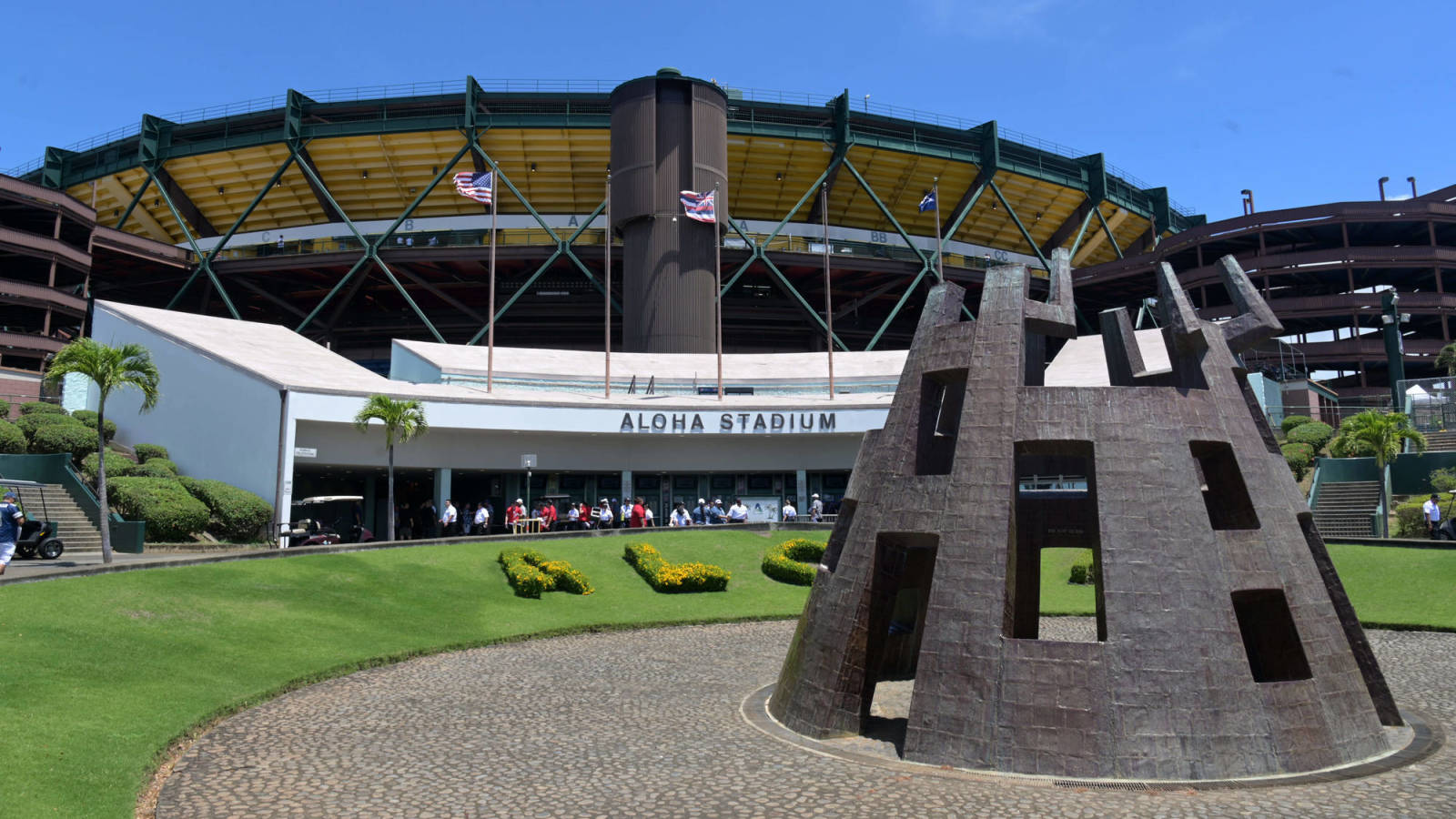 Aloha Stadium deemed unsafe, facing condemnation Yardbarker