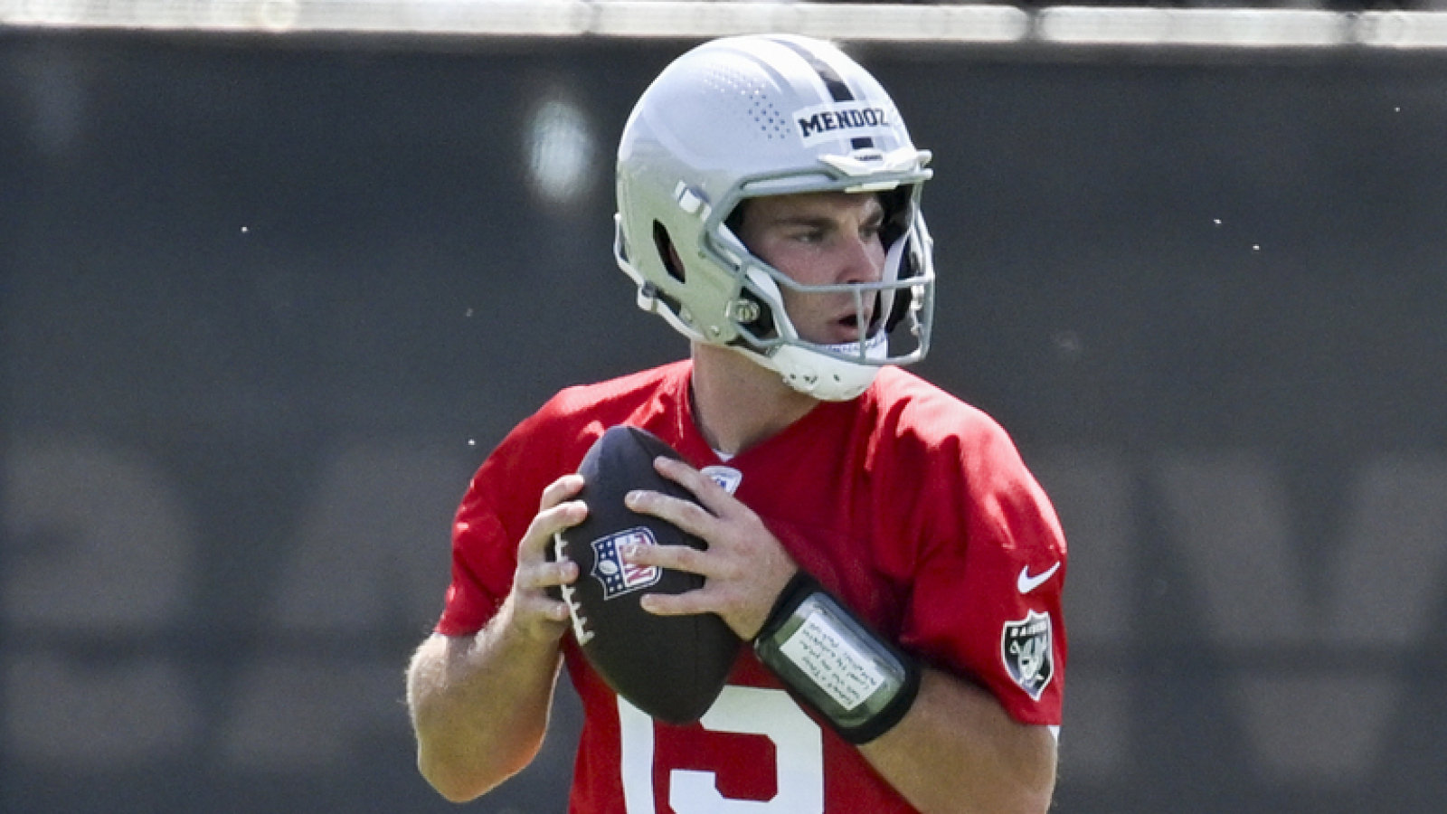 https://www.yardbarker.com/media/4/e/4ee687804b5bc97a30774a9438bd54675795a34d/thumb_16x9/raiders-mendoza-gets-reality-check-amid-cousins.jpg?v=1