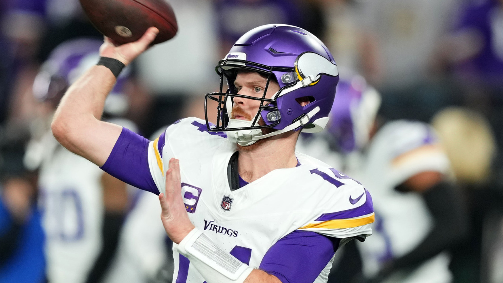 Top 10 2025 NFL freeagent quarterbacks Where does Sam Darnold rank after ‘MNF’ clunker
