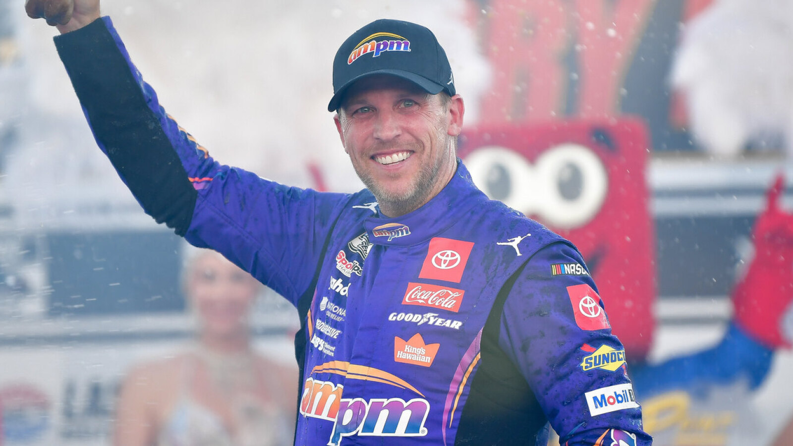 https://www.yardbarker.com/media/4/f/4f4a41f034f33af5018df165b9061d53eb5b26a0/thumb_16x9/denny-hamlin-scored-biggest-win-nascar-career.jpg?v=1