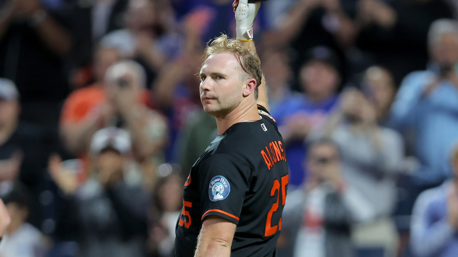 Pete Alonso enjoys warm welcome in return to Citi Field