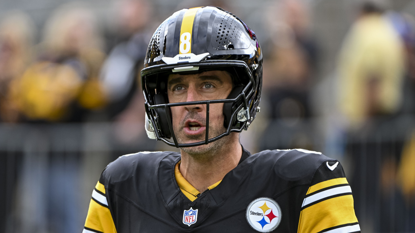 https://www.yardbarker.com/media/4/f/4f70688eb6c9361dafae3d92e8cf2e808500472a/thumb_16x9/steelers-rodgers-smith-hit-off-concerns.jpg?v=1