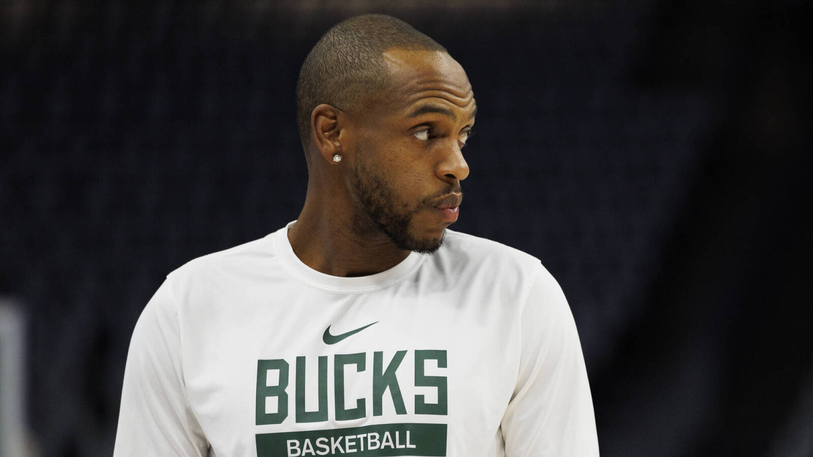 Khris Middleton has arthroscopic surgery on right knee | Yardbarker