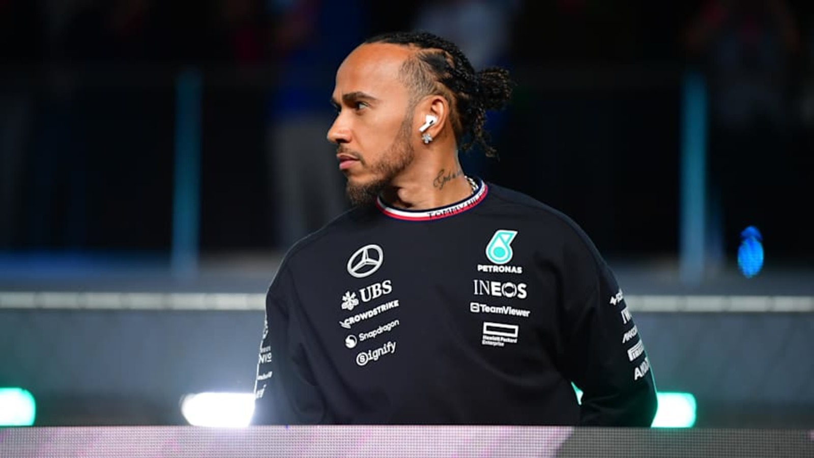 Lewis Hamilton Sends Strong Warning to F1 Rookies Ahead of 2025 Season
