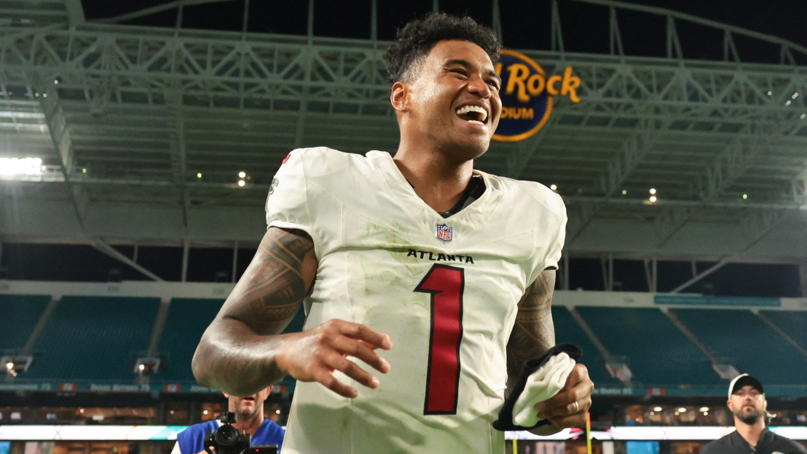 https://www.yardbarker.com/media/5/0/50f742d6d7dc80fe931152b901aa4b90dcbeaf47/thumb_16x9/2026-nfl-week-1-starting-qbs-quiz.jpg?v=1