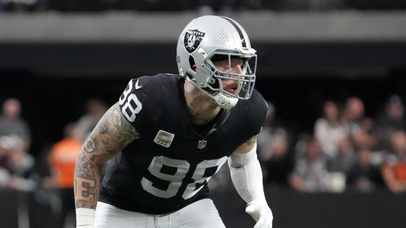 Raiders pass-rusher ‘exhausting every single resource’ to have career year