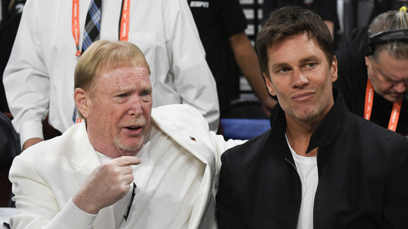 https://www.yardbarker.com/media/5/1/51aa4f0f445fbc74ed9d2652d8113db72c493f2f/thumb_16x9/adding-tom-brady-crucial-raiders-owner-mark-davis.jpg?v=1