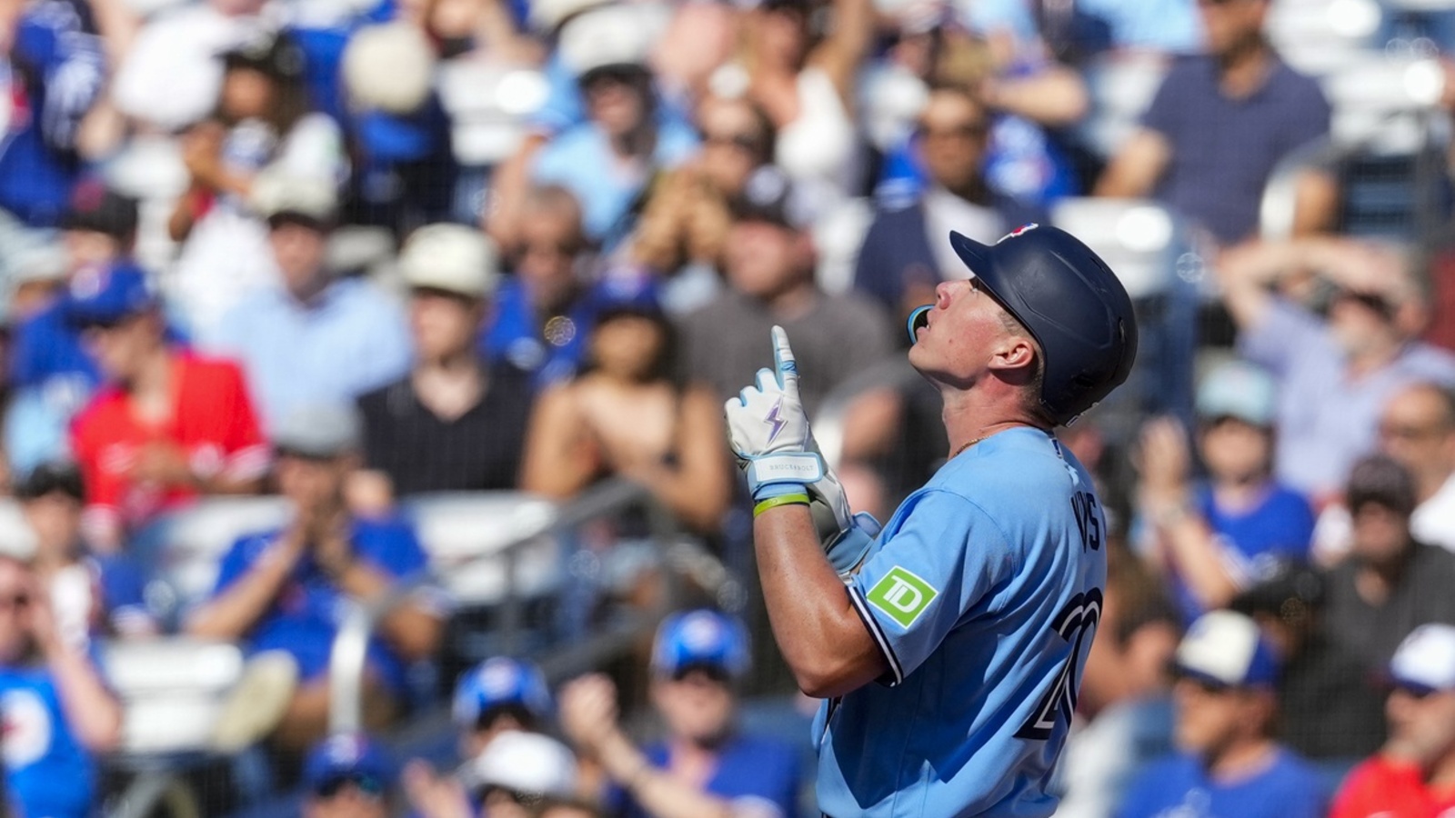 Sean Keys gives Blue Jays fans a glimpse of what he can do at the plate