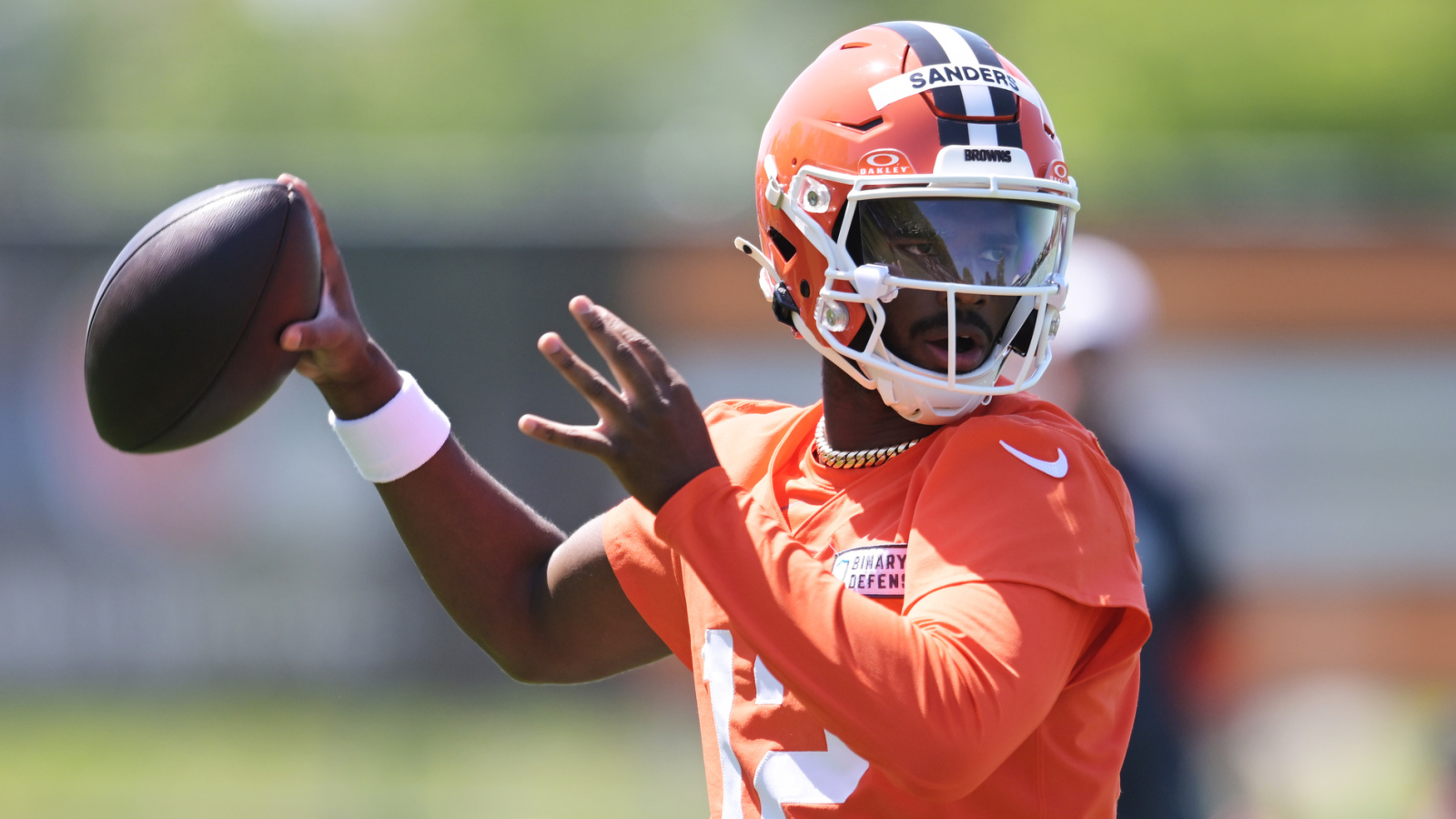 https://www.yardbarker.com/media/5/2/523730ac3bd20a1f03e72b1a518a13646d602e21/thumb_16x9/shedeur-sanders-strong-message-browns-fans.jpg?v=1