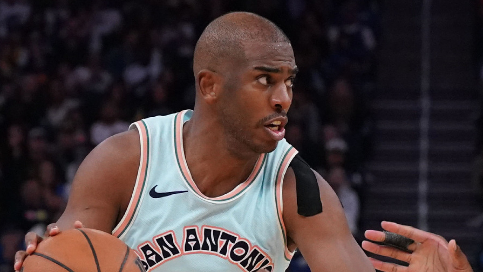 https://www.yardbarker.com/media/5/2/523e1b5a73bf0b1a6ae8c8f4339082bda9e30237/thumb_16x9/chris-paul-shares-hint-he-retire.jpg?v=2