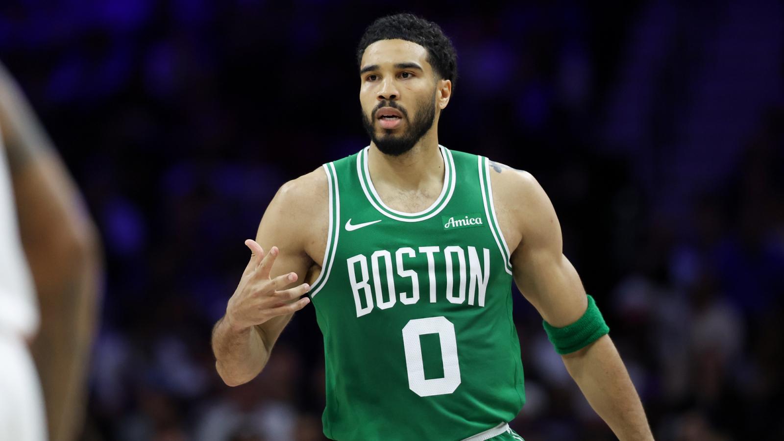 https://www.yardbarker.com/media/5/2/523e64f4845226160a5f7b51539ba5d10ebee383/thumb_16x9/celtics-jayson-tatum-addresses-injury-concerns.jpg?v=1