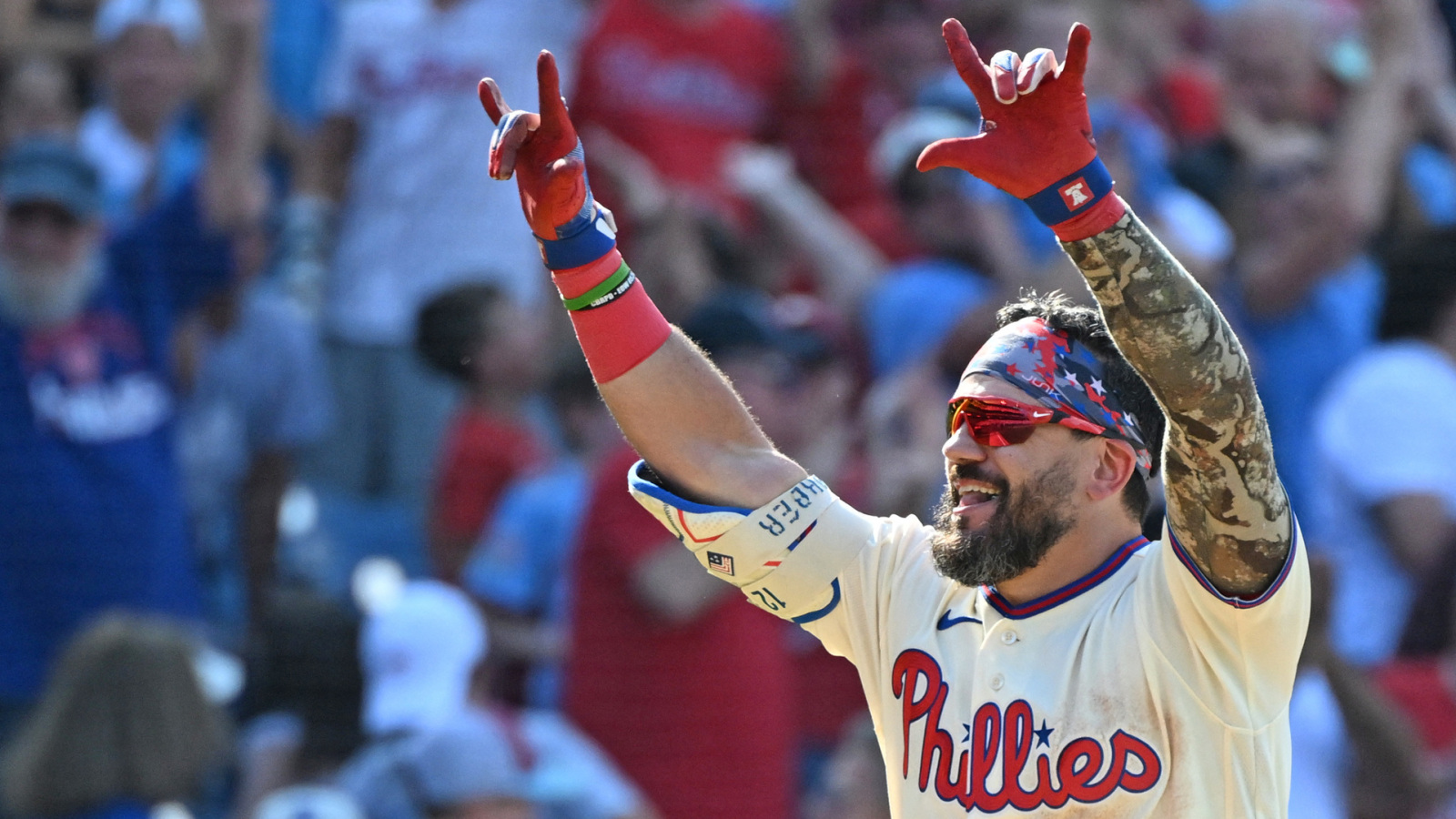 https://www.yardbarker.com/media/5/2/5252512a34bfa562bec9cacbf95654721a65869f/thumb_16x9/mlb-playoff-home-runs-quiz.jpg?v=1